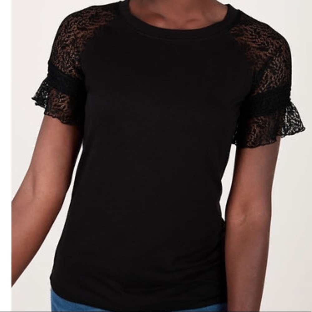 Size medium Stella and Dot shirt euc